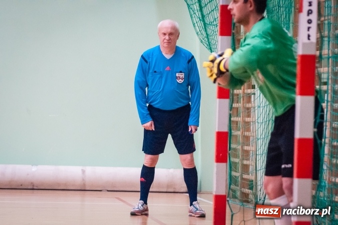 Zdjęcie w galerii na portalu naszraciborz.pl: Drugoligowe potyczki w Halowej Lidze Piłki Nożnej wiadomości z regionu