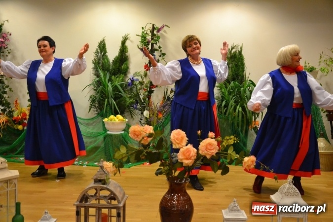 Zdjęcie w galerii na portalu naszraciborz.pl: Grecki raj - program rozrywkowy na Zamku Piastowskim  wiadomości z regionu