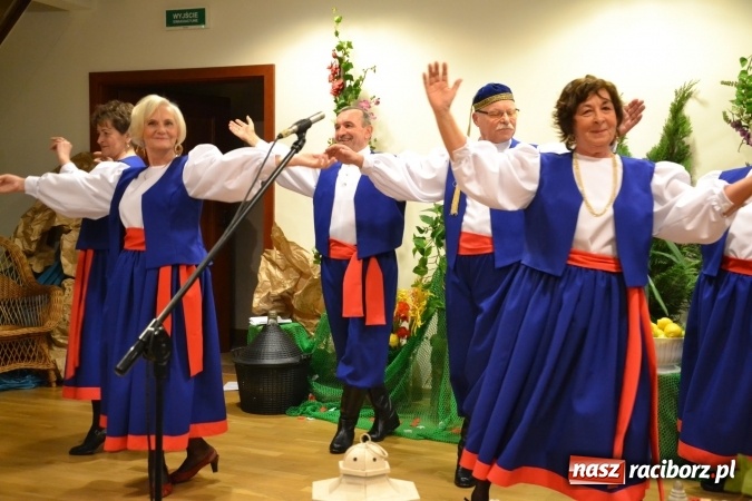 Zdjęcie w galerii na portalu naszraciborz.pl: Grecki raj - program rozrywkowy na Zamku Piastowskim  wiadomości z regionu