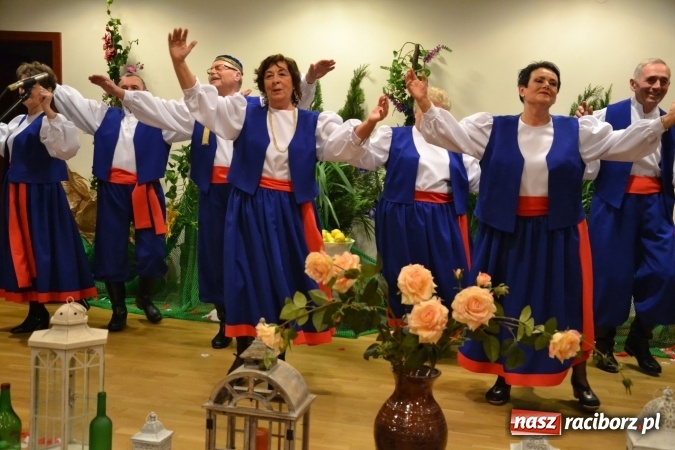 Zdjęcie w galerii na portalu naszraciborz.pl: Grecki raj - program rozrywkowy na Zamku Piastowskim  wiadomości z regionu