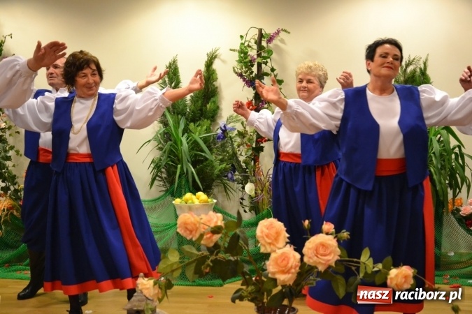 Zdjęcie w galerii na portalu naszraciborz.pl: Grecki raj - program rozrywkowy na Zamku Piastowskim  wiadomości z regionu