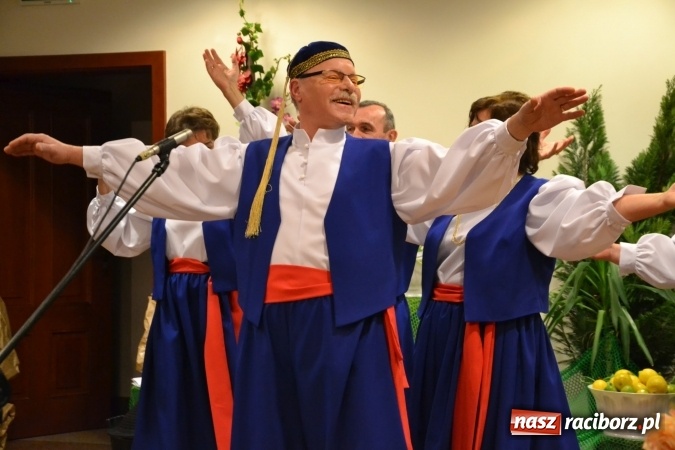 Zdjęcie w galerii na portalu naszraciborz.pl: Grecki raj - program rozrywkowy na Zamku Piastowskim  wiadomości z regionu