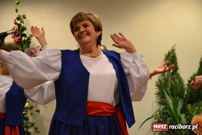 Zdjęcie w galerii na portalu naszraciborz.pl: Grecki raj - program rozrywkowy na Zamku Piastowskim  wiadomości z regionu