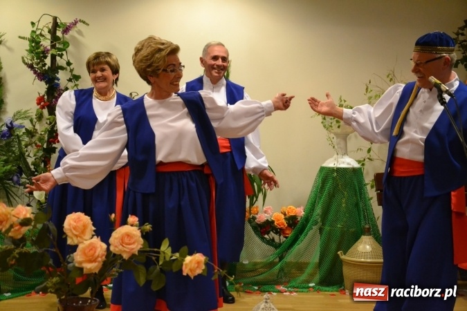 Zdjęcie w galerii na portalu naszraciborz.pl: Grecki raj - program rozrywkowy na Zamku Piastowskim  wiadomości z regionu