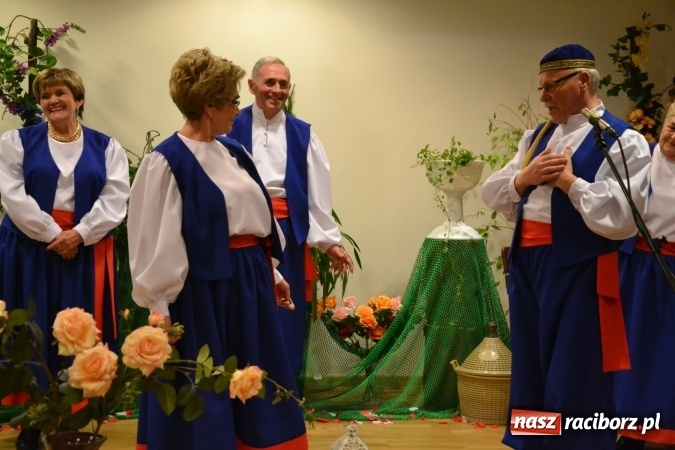 Zdjęcie w galerii na portalu naszraciborz.pl: Grecki raj - program rozrywkowy na Zamku Piastowskim  wiadomości z regionu