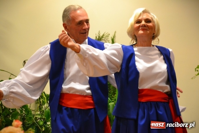 Zdjęcie w galerii na portalu naszraciborz.pl: Grecki raj - program rozrywkowy na Zamku Piastowskim  wiadomości z regionu