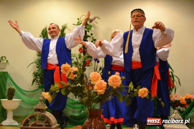 Zdjęcie w galerii na portalu naszraciborz.pl: Grecki raj - program rozrywkowy na Zamku Piastowskim  wiadomości z regionu