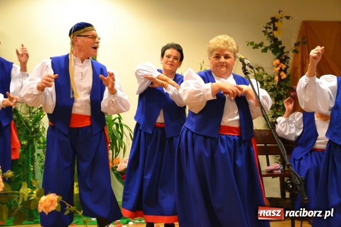 Zdjęcie w galerii na portalu naszraciborz.pl: Grecki raj - program rozrywkowy na Zamku Piastowskim  wiadomości z regionu