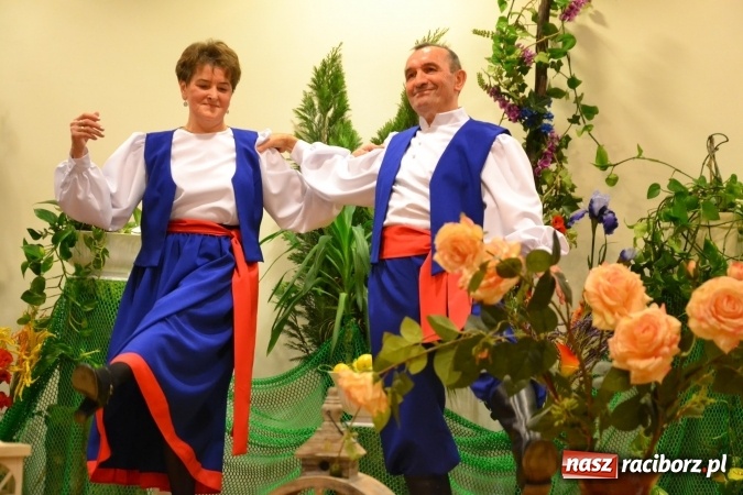 Zdjęcie w galerii na portalu naszraciborz.pl: Grecki raj - program rozrywkowy na Zamku Piastowskim  wiadomości z regionu