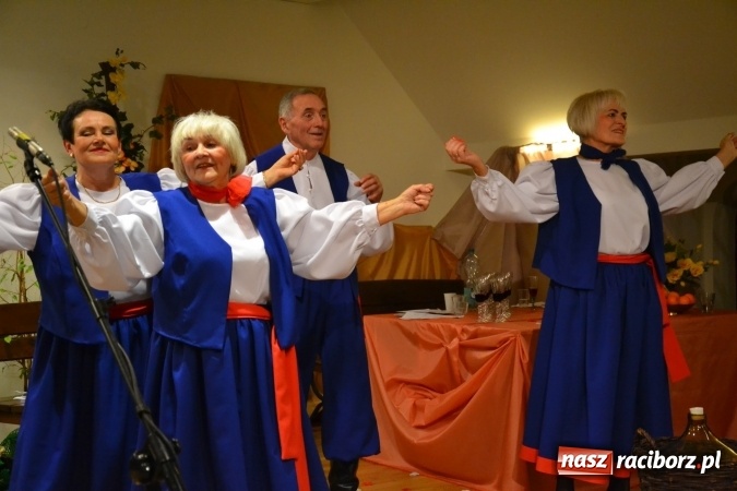 Zdjęcie w galerii na portalu naszraciborz.pl: Grecki raj - program rozrywkowy na Zamku Piastowskim  wiadomości z regionu