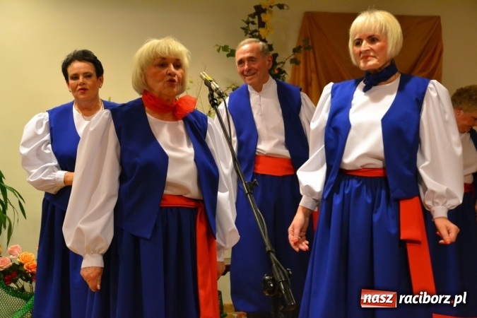 Zdjęcie w galerii na portalu naszraciborz.pl: Grecki raj - program rozrywkowy na Zamku Piastowskim  wiadomości z regionu