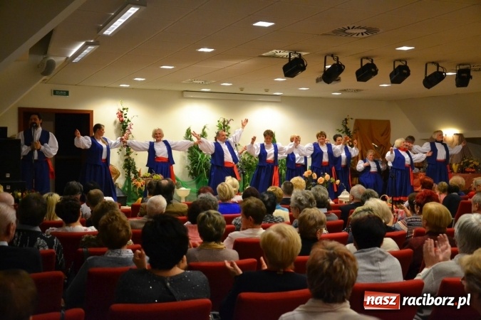 Zdjęcie w galerii na portalu naszraciborz.pl: Grecki raj - program rozrywkowy na Zamku Piastowskim  wiadomości z regionu