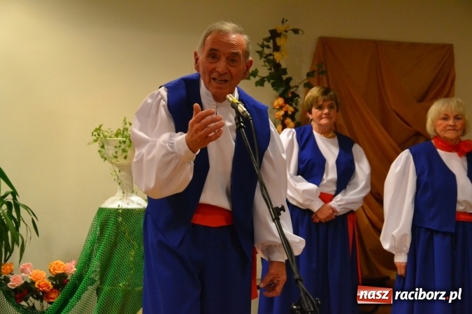 Zdjęcie w galerii na portalu naszraciborz.pl: Grecki raj - program rozrywkowy na Zamku Piastowskim  wiadomości z regionu