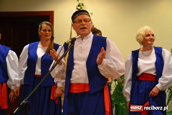 Zdjęcie w galerii na portalu naszraciborz.pl: Grecki raj - program rozrywkowy na Zamku Piastowskim  wiadomości z regionu