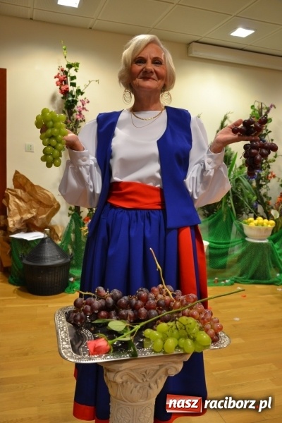 Zdjęcie w galerii na portalu naszraciborz.pl: Grecki raj - program rozrywkowy na Zamku Piastowskim  wiadomości z regionu