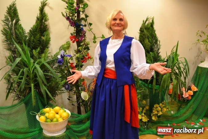 Zdjęcie w galerii na portalu naszraciborz.pl: Grecki raj - program rozrywkowy na Zamku Piastowskim  wiadomości z regionu