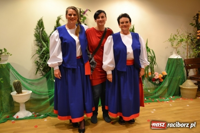 Zdjęcie w galerii na portalu naszraciborz.pl: Grecki raj - program rozrywkowy na Zamku Piastowskim  wiadomości z regionu