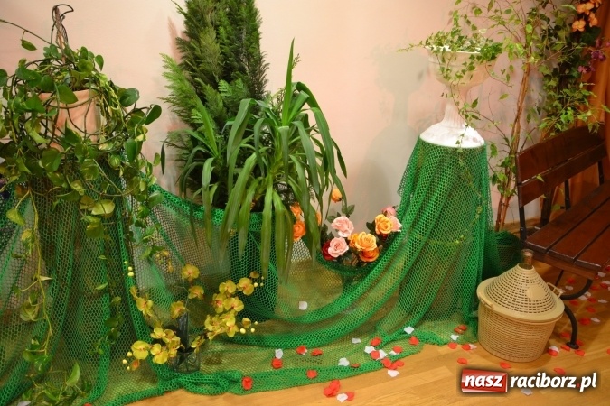 Zdjęcie w galerii na portalu naszraciborz.pl: Grecki raj - program rozrywkowy na Zamku Piastowskim  wiadomości z regionu