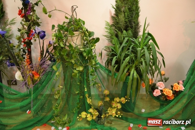 Zdjęcie w galerii na portalu naszraciborz.pl: Grecki raj - program rozrywkowy na Zamku Piastowskim  wiadomości z regionu