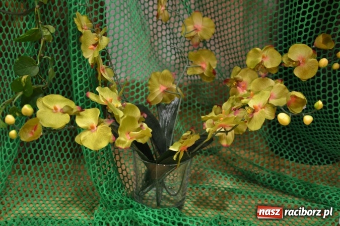 Zdjęcie w galerii na portalu naszraciborz.pl: Grecki raj - program rozrywkowy na Zamku Piastowskim  wiadomości z regionu