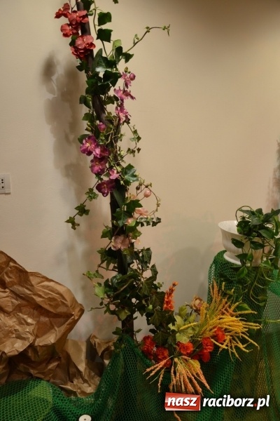 Zdjęcie w galerii na portalu naszraciborz.pl: Grecki raj - program rozrywkowy na Zamku Piastowskim  wiadomości z regionu