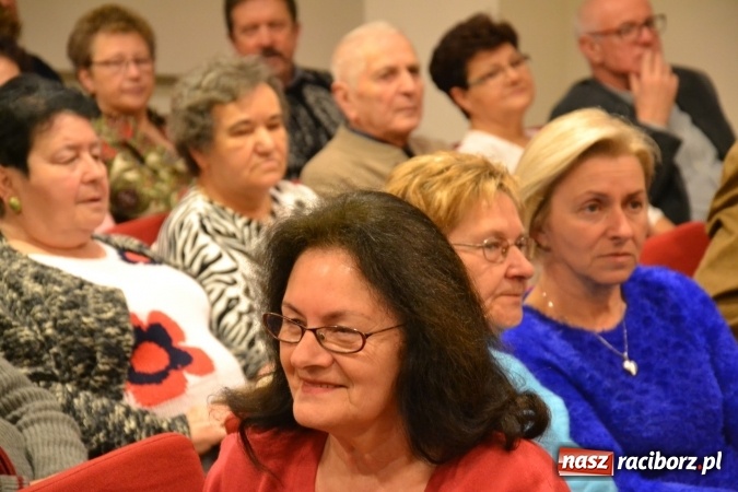 Zdjęcie w galerii na portalu naszraciborz.pl: Grecki raj - program rozrywkowy na Zamku Piastowskim  wiadomości z regionu