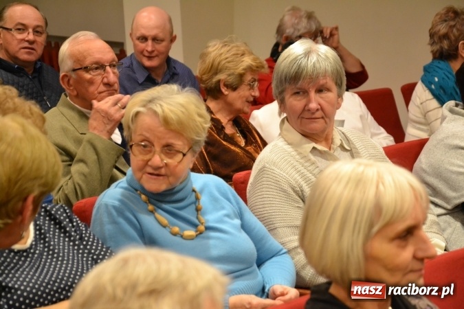 Zdjęcie w galerii na portalu naszraciborz.pl: Grecki raj - program rozrywkowy na Zamku Piastowskim  wiadomości z regionu