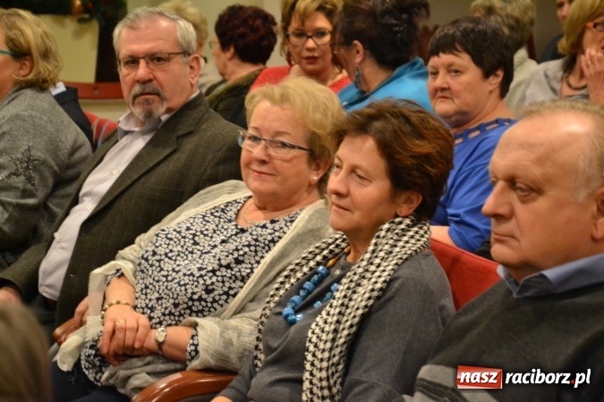 Zdjęcie w galerii na portalu naszraciborz.pl: Grecki raj - program rozrywkowy na Zamku Piastowskim  wiadomości z regionu