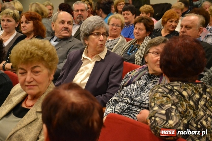 Zdjęcie w galerii na portalu naszraciborz.pl: Grecki raj - program rozrywkowy na Zamku Piastowskim  wiadomości z regionu