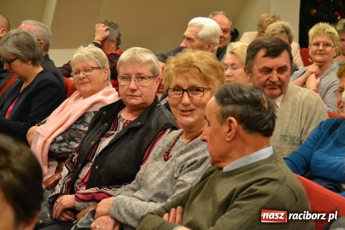 Zdjęcie w galerii na portalu naszraciborz.pl: Grecki raj - program rozrywkowy na Zamku Piastowskim  wiadomości z regionu