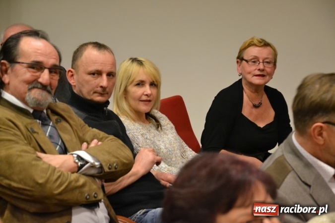 Zdjęcie w galerii na portalu naszraciborz.pl: Grecki raj - program rozrywkowy na Zamku Piastowskim  wiadomości z regionu