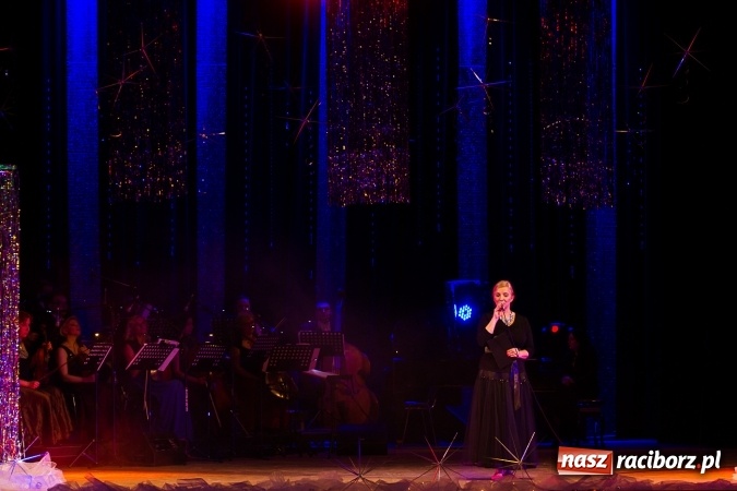 Zdjęcie w galerii na portalu naszraciborz.pl: Tak raciborzanie powitali nowy rok w RCK wiadomości z regionu