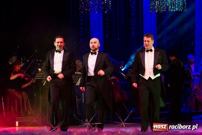 Zdjęcie w galerii na portalu naszraciborz.pl: Tak raciborzanie powitali nowy rok w RCK wiadomości z regionu