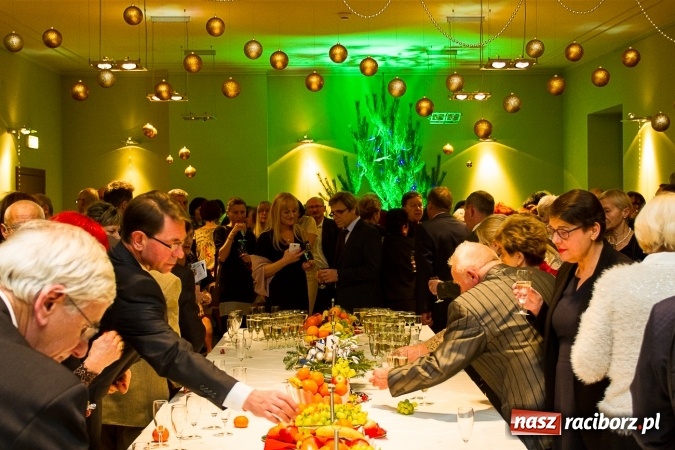 Zdjęcie w galerii na portalu naszraciborz.pl: Tak raciborzanie powitali nowy rok w RCK wiadomości z regionu