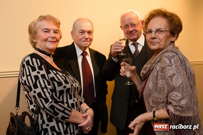 Zdjęcie w galerii na portalu naszraciborz.pl: Tak raciborzanie powitali nowy rok w RCK wiadomości z regionu