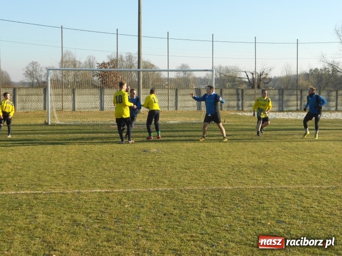 Zdjęcie w galerii na portalu naszraciborz.pl: Wczoraj w Rudzie Kozielskiej odbył się tradycyjny mecz noworoczny wiadomości z regionu