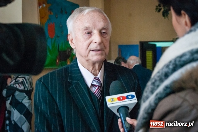 Zdjęcie w galerii na portalu naszraciborz.pl: Spotkanie noworoczne emerytowanych nauczycieli po raz jedenasty, w tym roku w Młodzieżowym Domu Kultury wiadomości z regionu