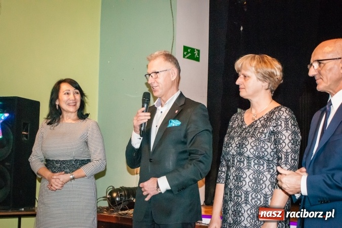 Zdjęcie w galerii na portalu naszraciborz.pl: Spotkanie noworoczne emerytowanych nauczycieli po raz jedenasty, w tym roku w Młodzieżowym Domu Kultury wiadomości z regionu