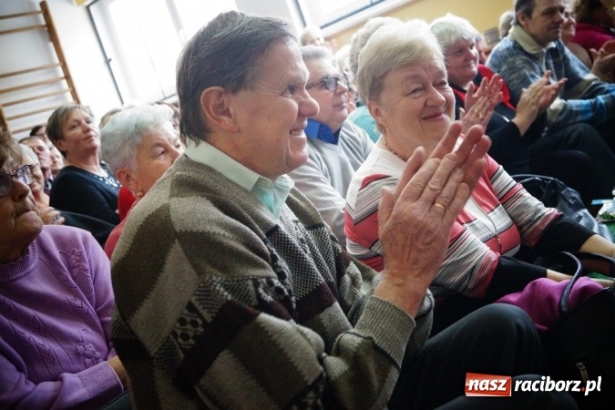 Zdjęcie w galerii na portalu naszraciborz.pl: Jak dobrze jest być babcią! Święto dziadków w Babicach  wiadomości z regionu