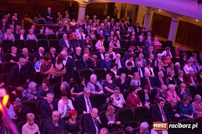 Zdjęcie w galerii na portalu naszraciborz.pl: Wiedeńska Gala Sylwestrowa tradycyjnie już w sylwestrową noc w Raciborskim Centrum Kultury - fotogaleria RCK wiadomości z regionu