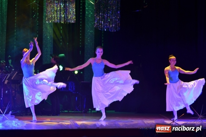 Zdjęcie w galerii na portalu naszraciborz.pl: Wiedeńska Gala Sylwestrowa tradycyjnie już w sylwestrową noc w Raciborskim Centrum Kultury - fotogaleria RCK wiadomości z regionu