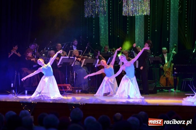 Zdjęcie w galerii na portalu naszraciborz.pl: Wiedeńska Gala Sylwestrowa tradycyjnie już w sylwestrową noc w Raciborskim Centrum Kultury - fotogaleria RCK wiadomości z regionu