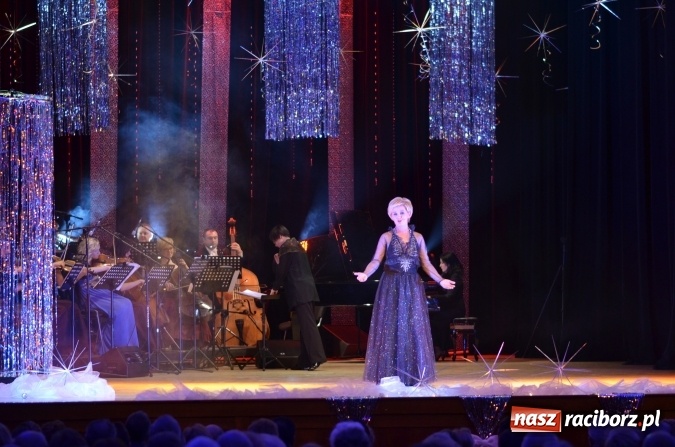 Zdjęcie w galerii na portalu naszraciborz.pl: Wiedeńska Gala Sylwestrowa tradycyjnie już w sylwestrową noc w Raciborskim Centrum Kultury - fotogaleria RCK wiadomości z regionu