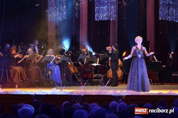 Zdjęcie w galerii na portalu naszraciborz.pl: Wiedeńska Gala Sylwestrowa tradycyjnie już w sylwestrową noc w Raciborskim Centrum Kultury - fotogaleria RCK wiadomości z regionu