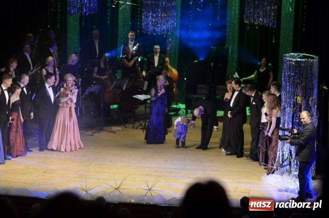 Zdjęcie w galerii na portalu naszraciborz.pl: Wiedeńska Gala Sylwestrowa tradycyjnie już w sylwestrową noc w Raciborskim Centrum Kultury - fotogaleria RCK wiadomości z regionu