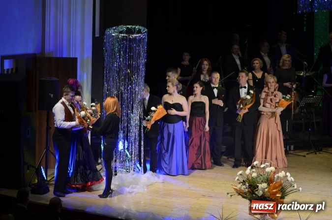 Zdjęcie w galerii na portalu naszraciborz.pl: Wiedeńska Gala Sylwestrowa tradycyjnie już w sylwestrową noc w Raciborskim Centrum Kultury - fotogaleria RCK wiadomości z regionu