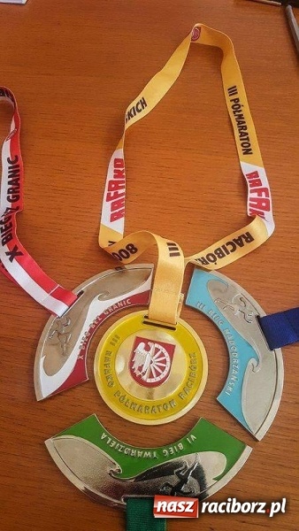 Zdjęcie w galerii na portalu naszraciborz.pl: 4 biegi, 4 medale. Zobacz medal przygotowany na 800-lecie praw miejskich Raciborza wiadomości z regionu