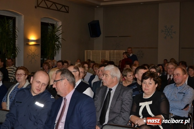 Zdjęcie w galerii na portalu naszraciborz.pl: Edward Simoni porwał publiczność w Tworkowie  wiadomości z regionu