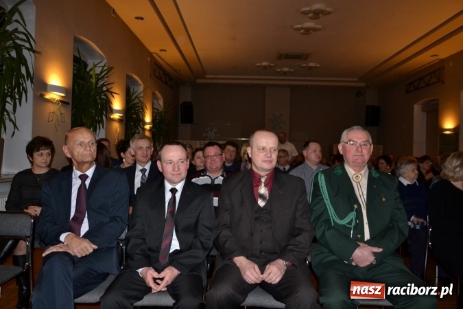 Zdjęcie w galerii na portalu naszraciborz.pl: Edward Simoni porwał publiczność w Tworkowie  wiadomości z regionu