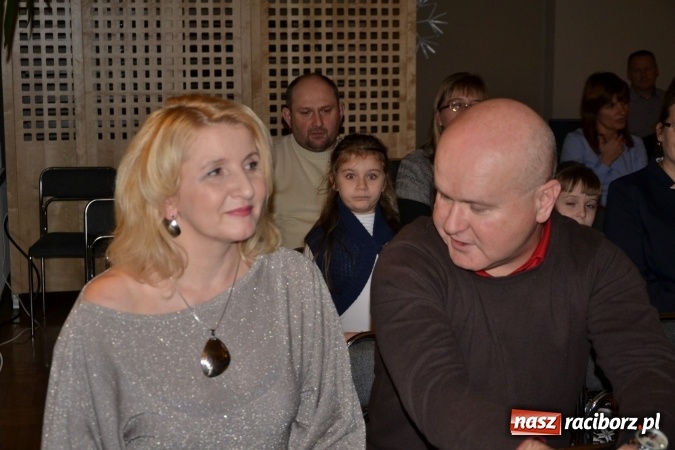 Zdjęcie w galerii na portalu naszraciborz.pl: Edward Simoni porwał publiczność w Tworkowie  wiadomości z regionu